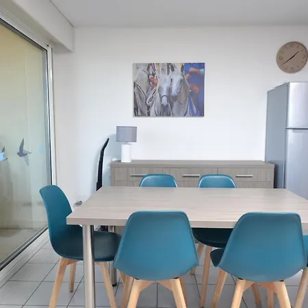 Grand T3 6 Couchages Avec Piscine Vue Salins Apartment