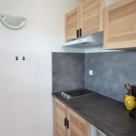 Apartment Grand T3 6 Couchages Avec Piscine Vue Salins