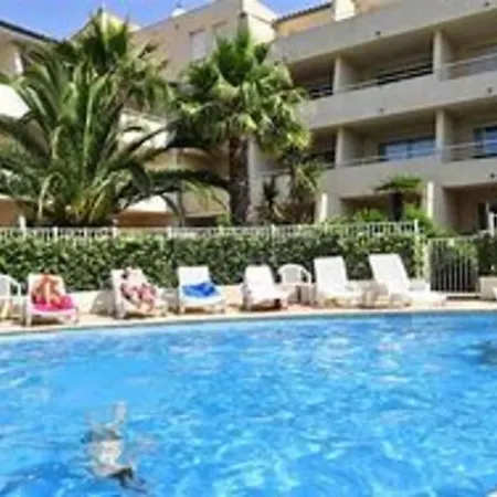 Grand T3 6 Couchages Avec Piscine Vue Salins *